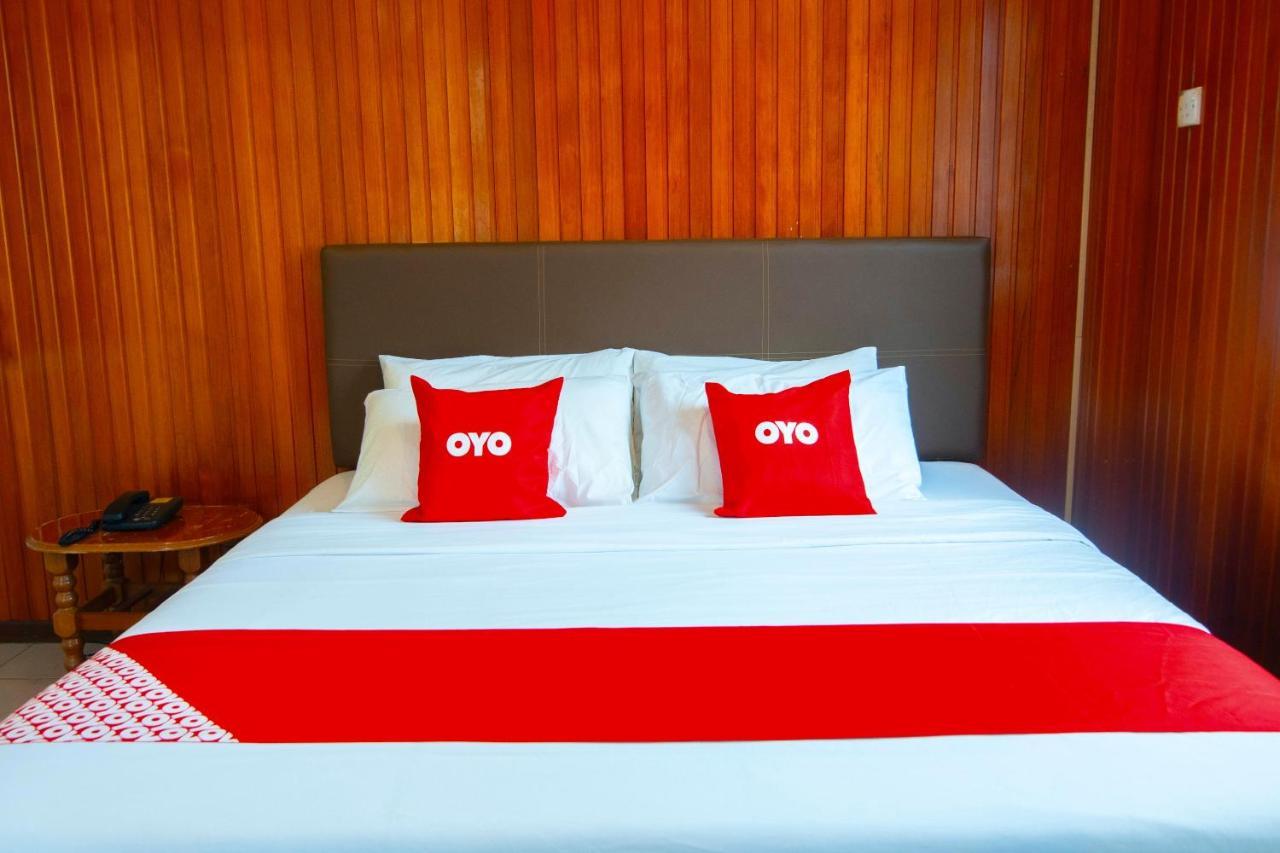 Keningau Oyo 89577 Kristal Hotel מראה חיצוני תמונה
